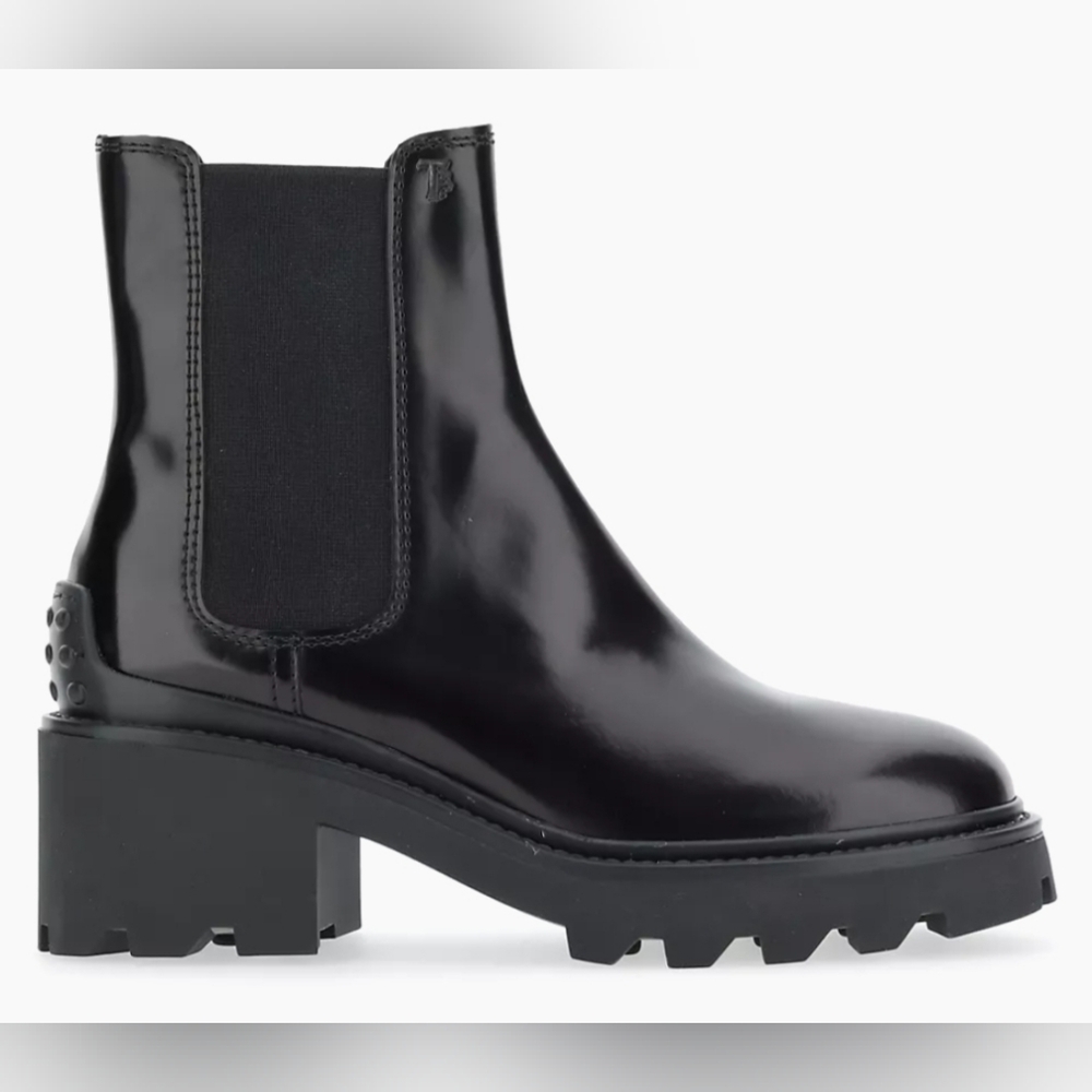 Tod's Black Leather Chelsea Boots Size 8.5